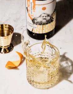 Liqueur de whisky à l’orange Grand Antonio, un must pour les Fêtes !