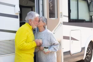 Roulez Ensemble : Itinéraires de Camping-Car pour Couples Aventuriers