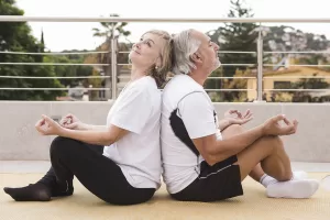 Renouveau spirituel en couple : Retraites de méditation et de yoga