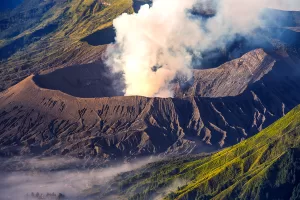 L'Islande : Volcans, éruptions et séismes à Grindavík